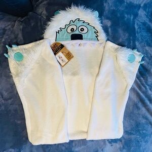 Lazy One Yeti Critter Kids Blanket Blue White Cozy